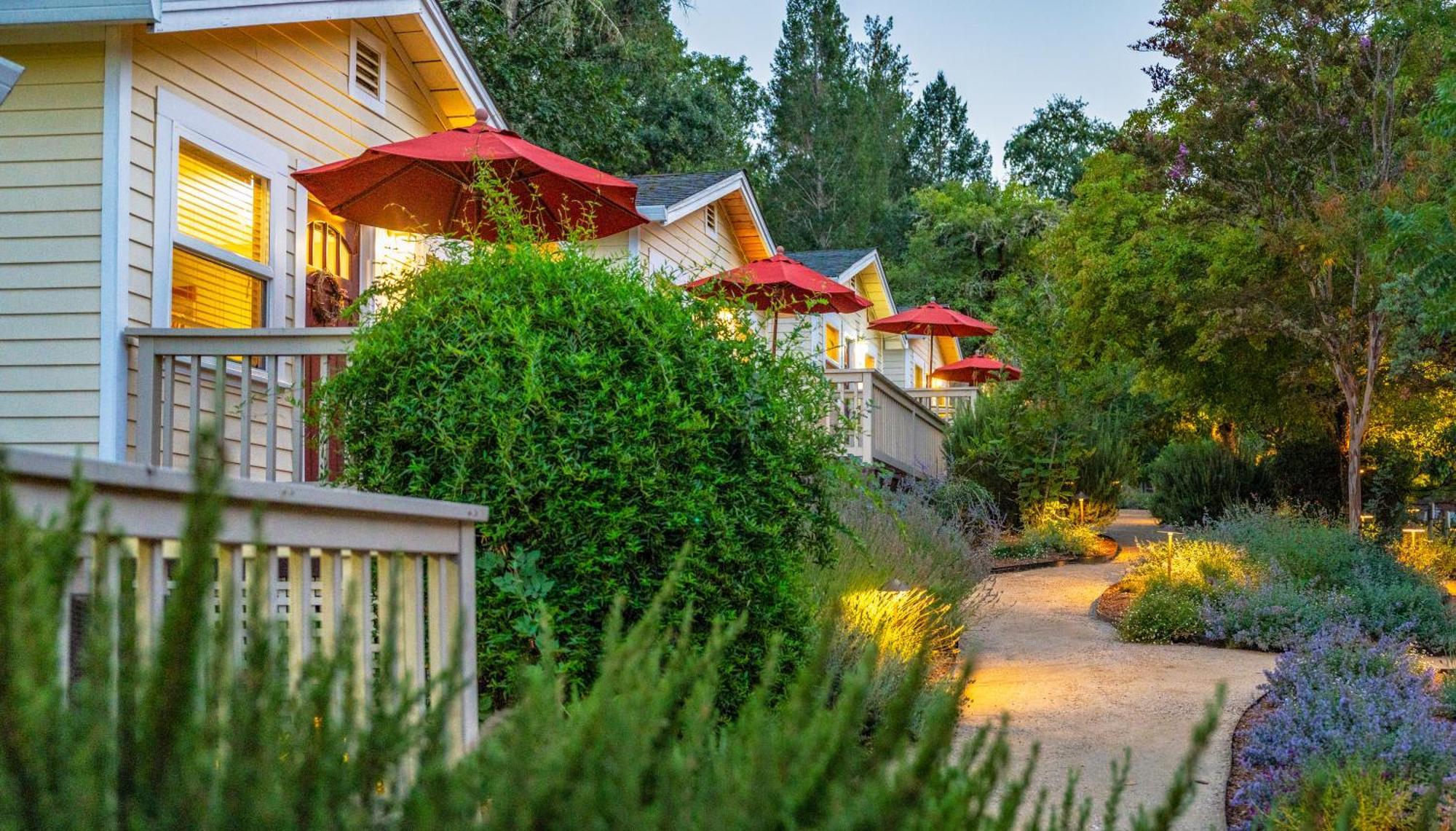 Aurora Park Cottages Calistoga Exterior photo