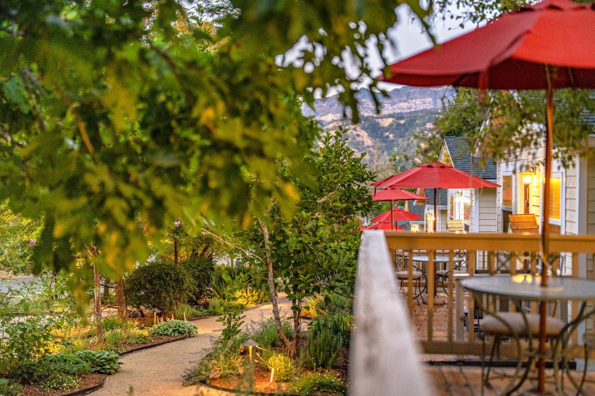 Aurora Park Cottages Calistoga Exterior photo