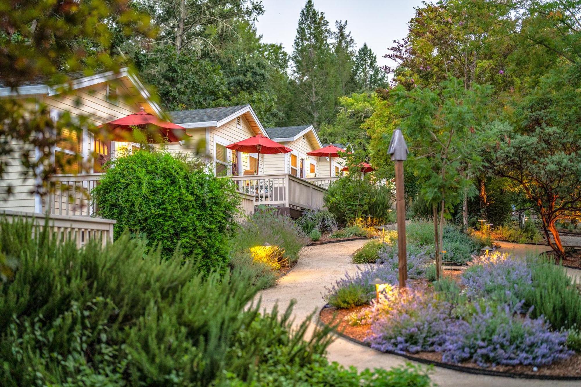 Aurora Park Cottages Calistoga Exterior photo