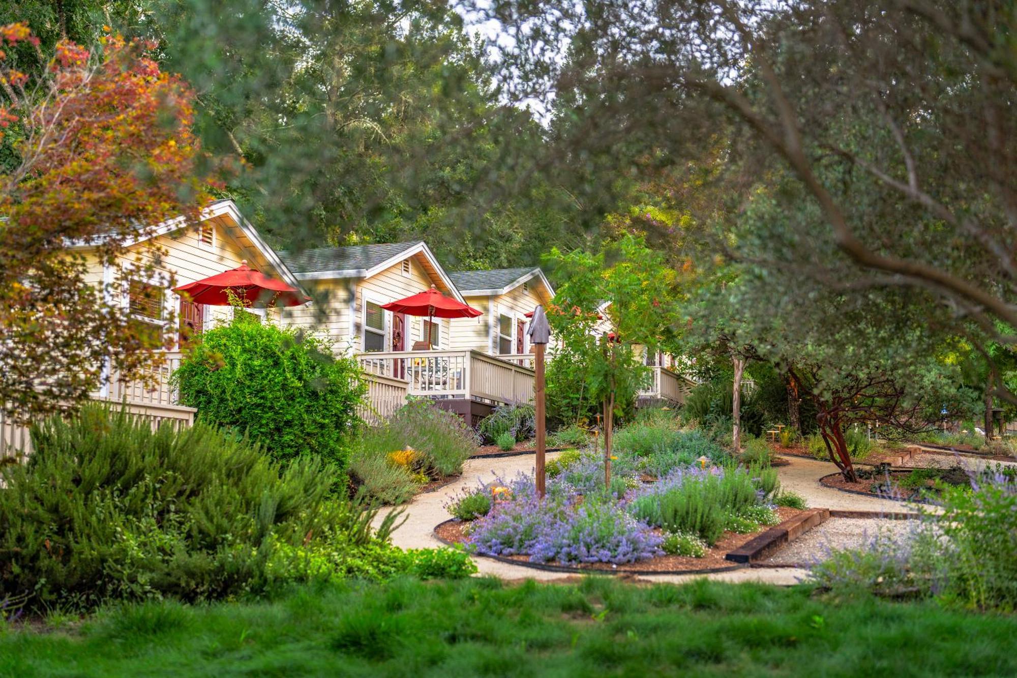 Aurora Park Cottages Calistoga Exterior photo