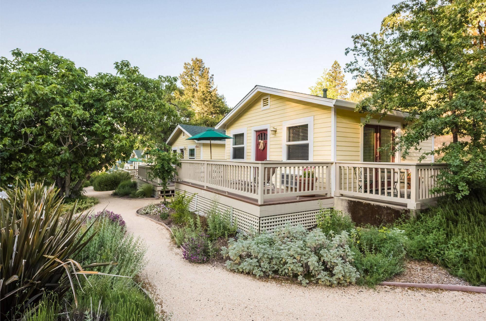 Aurora Park Cottages Calistoga Exterior photo